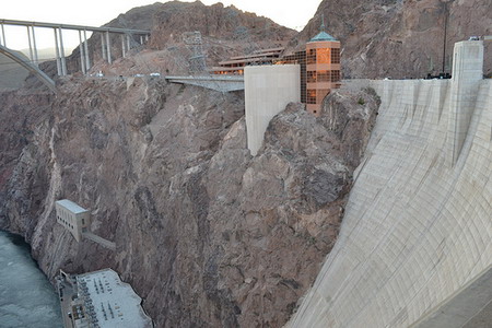 the hoover dam
